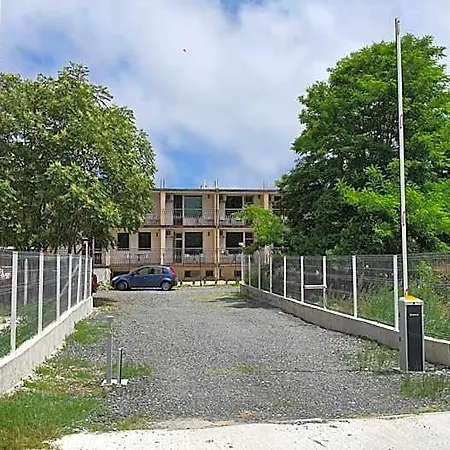 Char Hotel